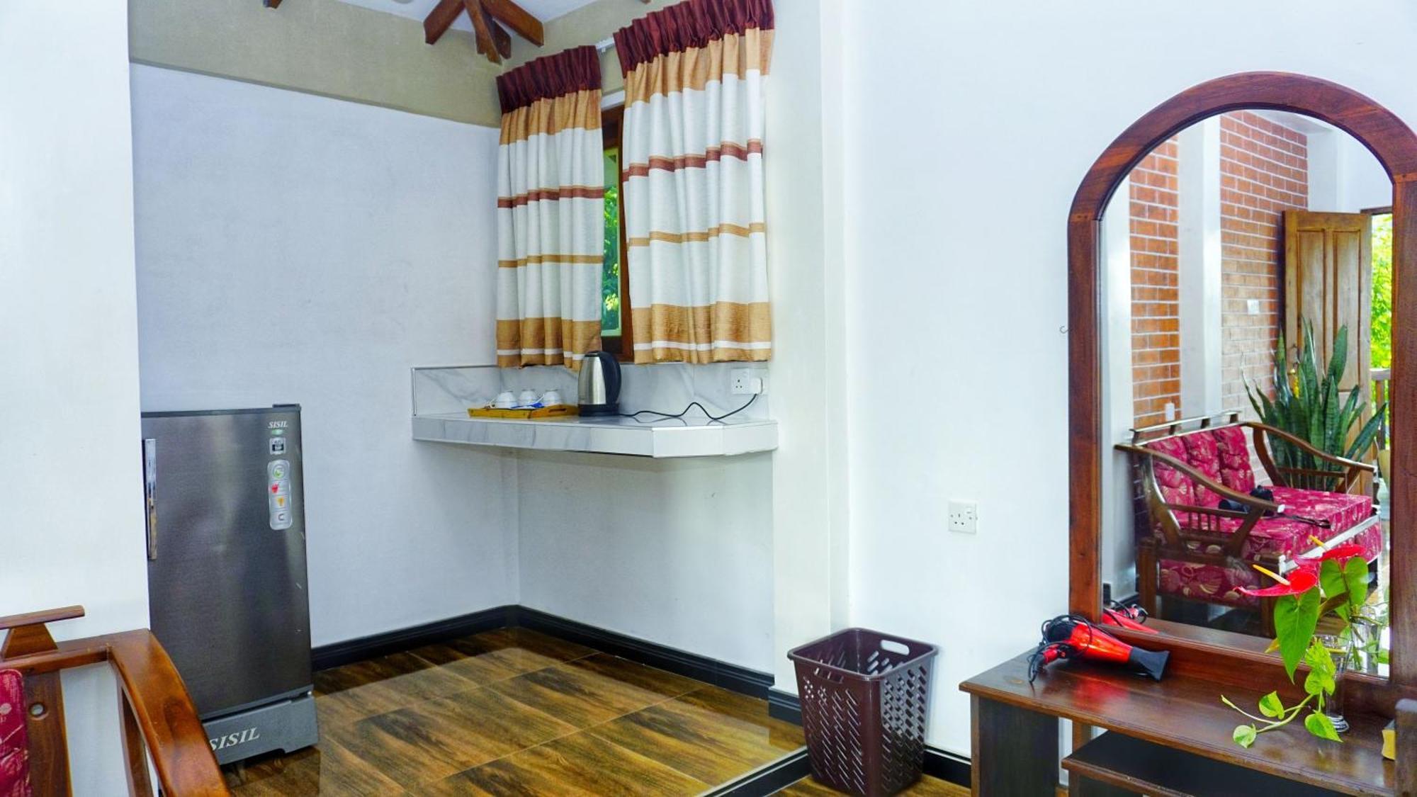 Sigiri Dilu Villa Sigiriya Phòng bức ảnh